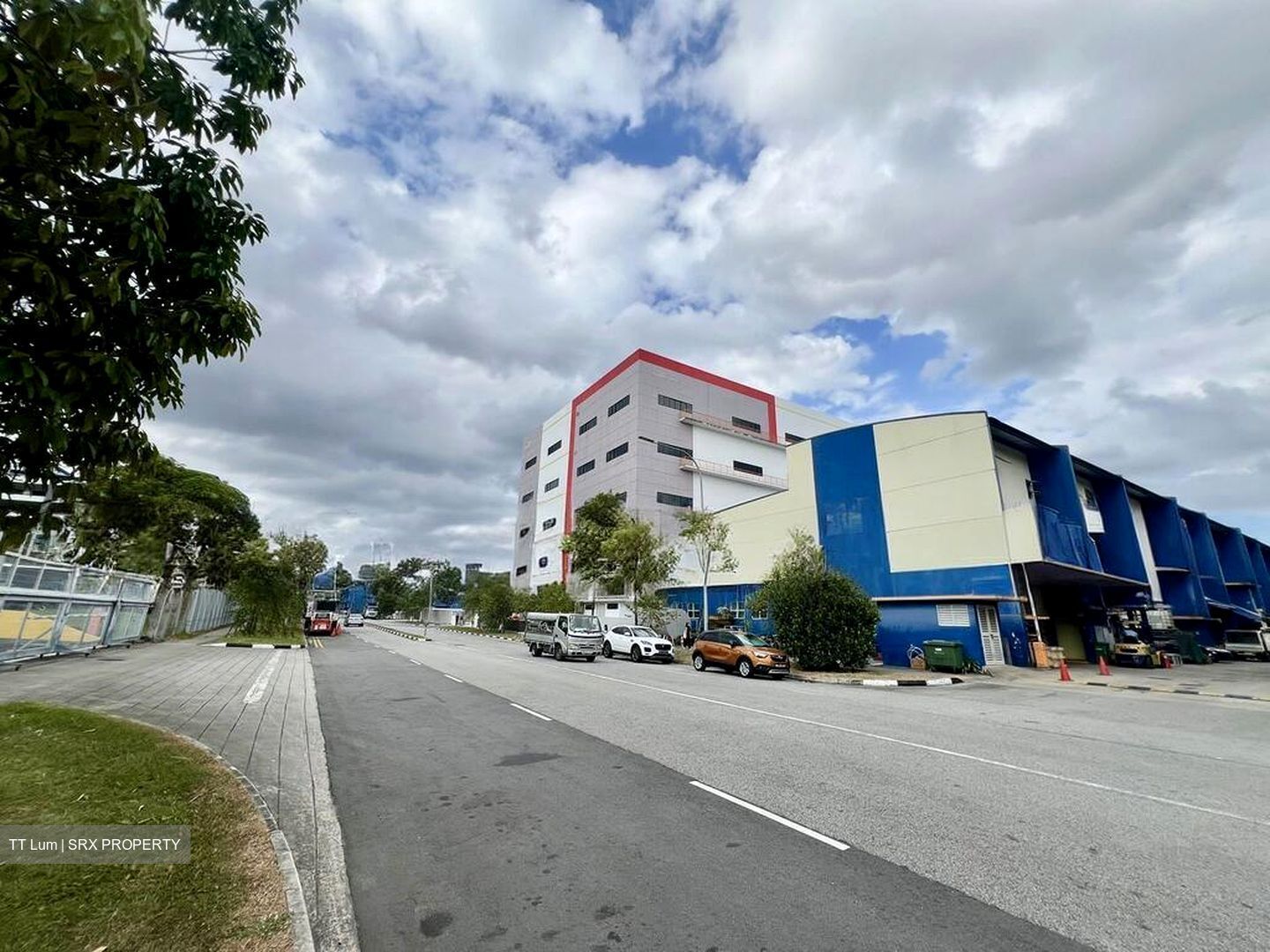 Woodlands Industrial Park E2 (D27), Factory #524681211
